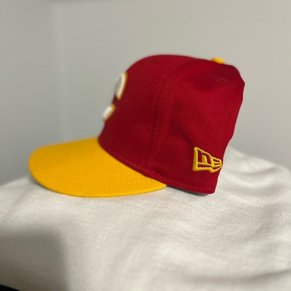 New Era Calgary Flames Classic SnapBack - Picture 3 of 3